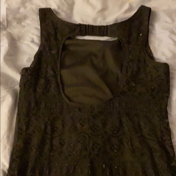 Lily Rose size m strap dress with semi open back - Picture 2 of 3